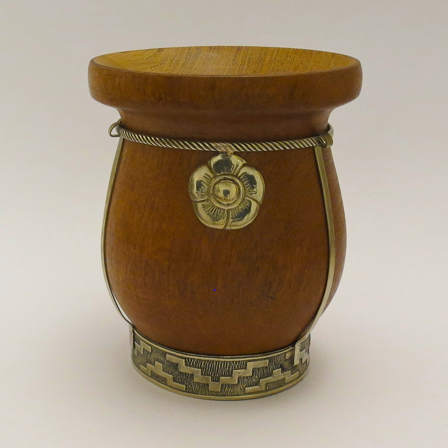 Mate | Algarrobo con Detalles | Flor de Lis Alpaca